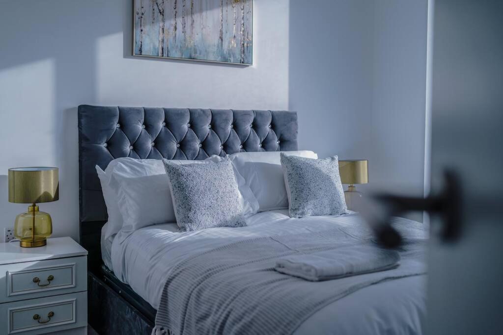 Stunning 2-Bed Premium Apartment - Free Wi-Fi Preston  Exterior photo