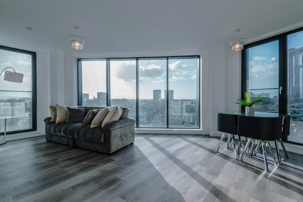 Stunning 2-Bed Premium Apartment - Free Wi-Fi Preston  Exterior photo