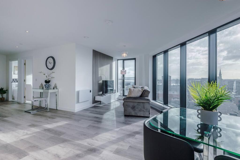 Stunning 2-Bed Premium Apartment - Free Wi-Fi Preston  Exterior photo